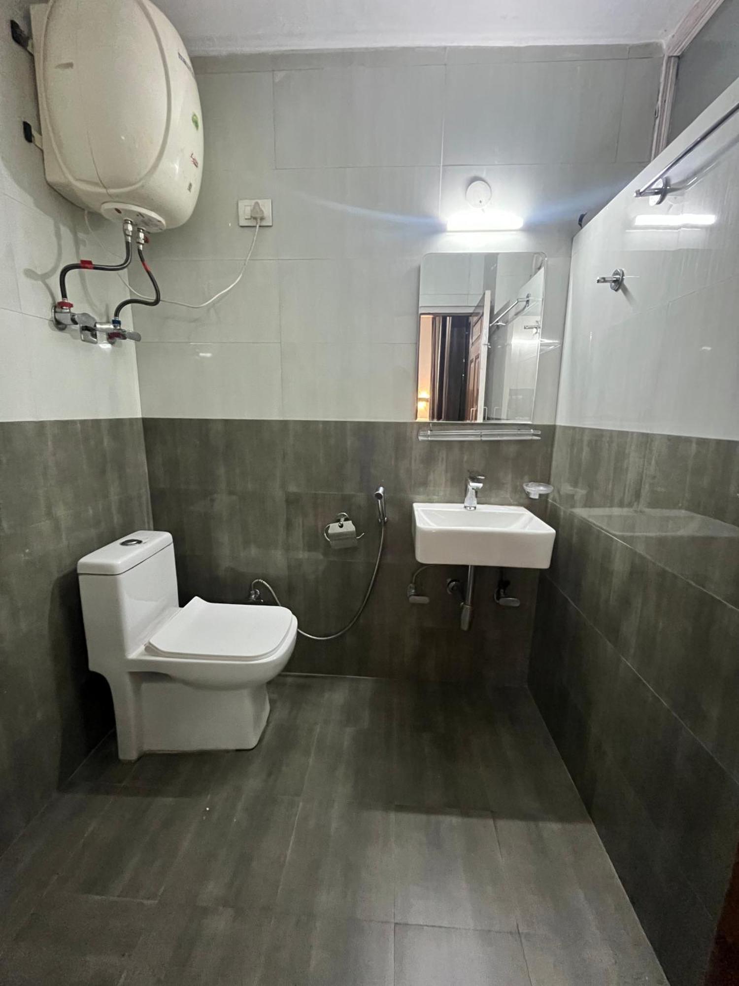 Hotel Premier Mall Road Manali Eksteriør bilde