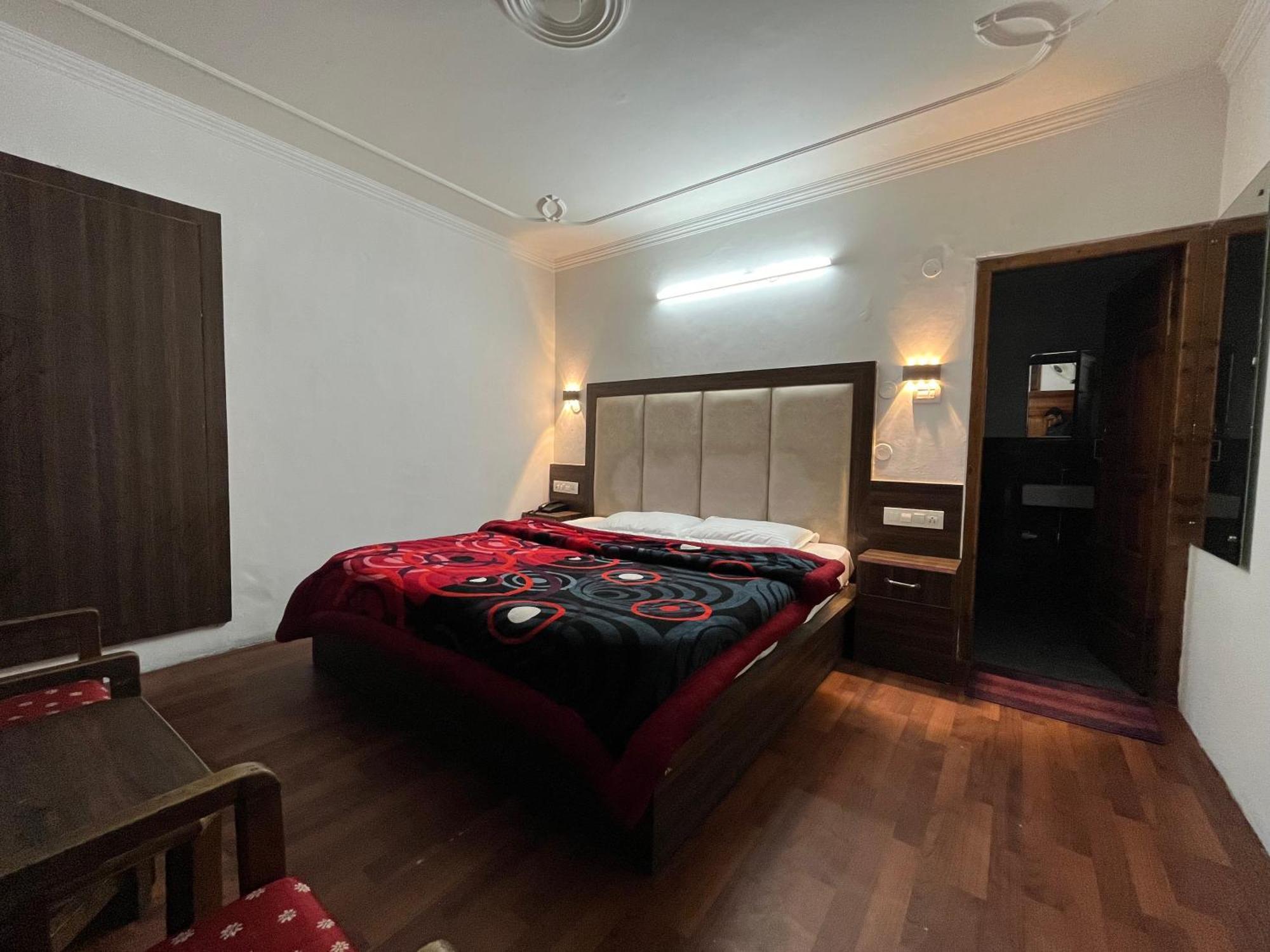 Hotel Premier Mall Road Manali Eksteriør bilde